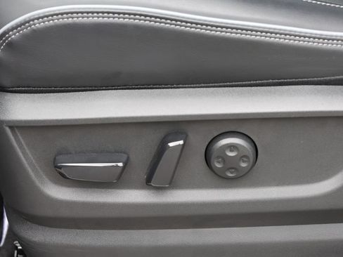 Certified 2025 INFINITI QX80 Luxe RWD image 18