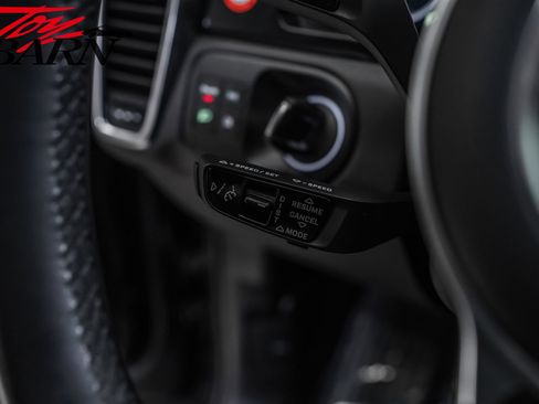 Used 2022 Porsche Cayenne S image 33