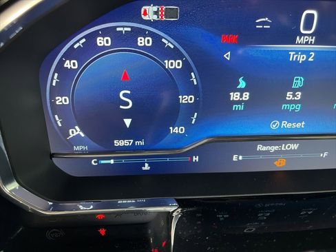 Used 2025 Chevrolet Silverado 1500 LTZ w/ LTZ Premium Package image 7