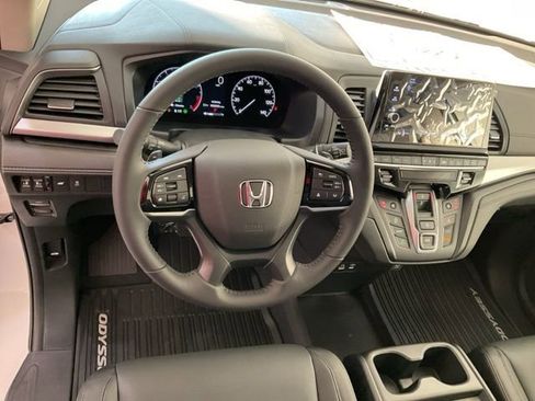 New 2026 Honda Odyssey EX-L image 8