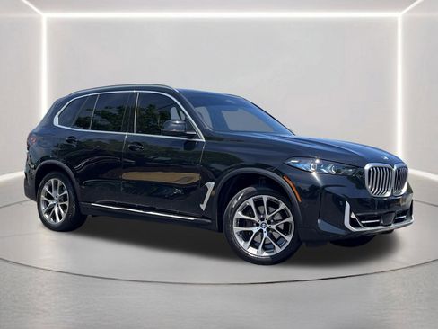 Used 2024 BMW X5 sDrive40i image 2