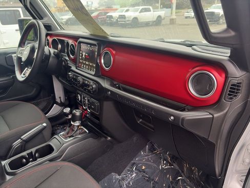 Used 2023 Jeep Wrangler Unlimited Rubicon image 27