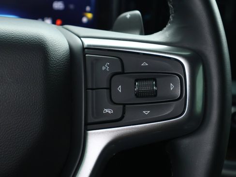 Used 2024 Chevrolet Silverado 1500 LT Trail Boss w/ Convenience Package II AWD/4WD image 16