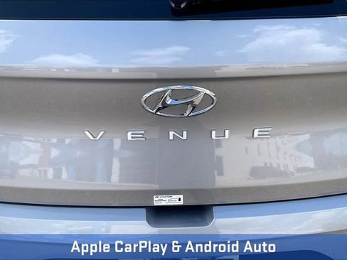New 2025 Hyundai Venue SEL FWD image 21