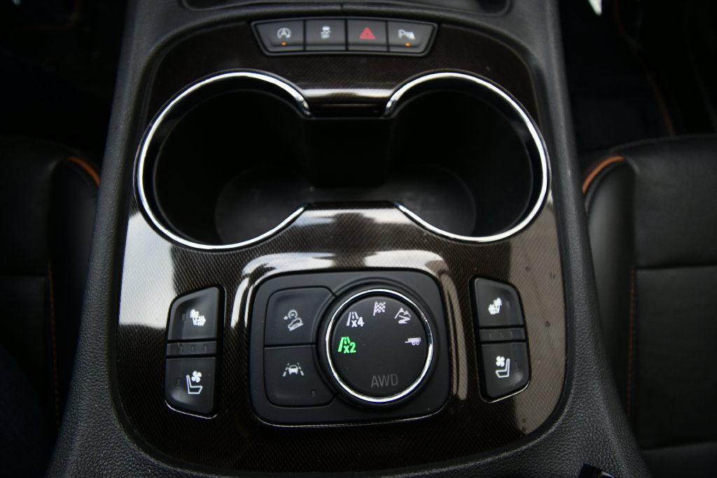 Used 2021 GMC Acadia AT4 w/ GMC Pro Grade Package AWD/4WD image 31