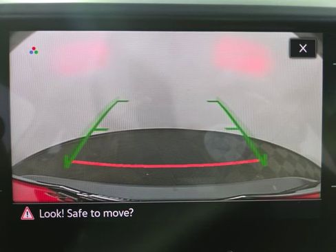 Used 2022 Volkswagen Taos SE w/ Panoramic Sunroof Package image 18