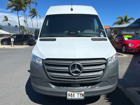 Used 2026 Mercedes-Benz Sprinter 2500 image 2