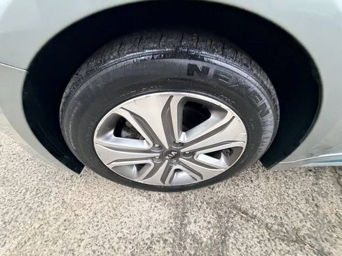 Used 2017 Kia Optima EX FWD image 37