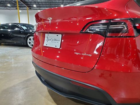 Used 2023 Tesla Model Y Long Range AWD/4WD image 42