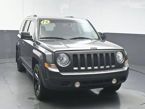 Used 2015 Jeep Patriot Sport FWD image 2