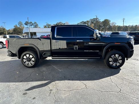 Used 2025 GMC Sierra 2500 Denali w/ Denali Reserve Package image 5