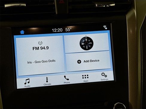 Used 2017 Ford Fusion SE w/ Fusion SE Technology Package image 15