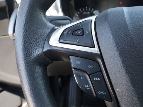 Used 2013 Ford Fusion SE FWD image 25