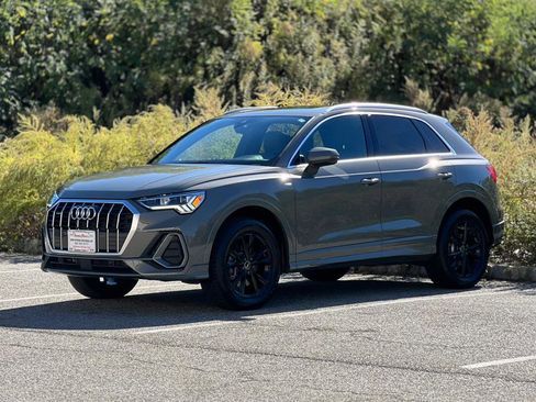 Used 2023 Audi Q3 2.0T Premium image 4