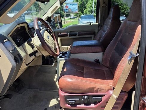 Used 2008 Ford F450 Lariat AWD/4WD image 9