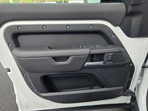 New 2026 Land Rover Defender 110 X-Dynamic SE AWD/4WD image 10