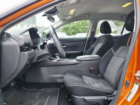 Used 2021 Nissan Sentra SR FWD image 12