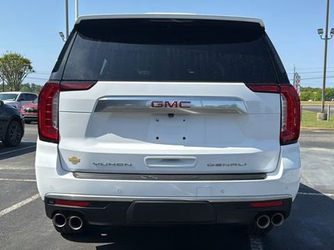 Used 2023 GMC Yukon XL Denali w/ LPO, Floor Liner Package image 6