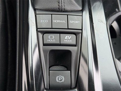 Used 2025 Toyota Camry LE image 21