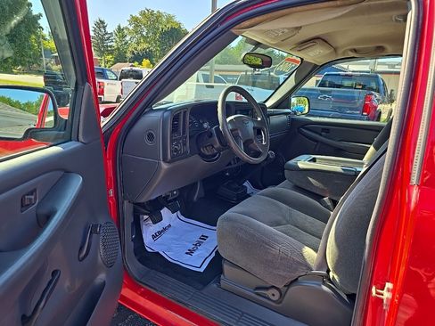 Used 2006 Chevrolet Silverado 1500 W/T image 11