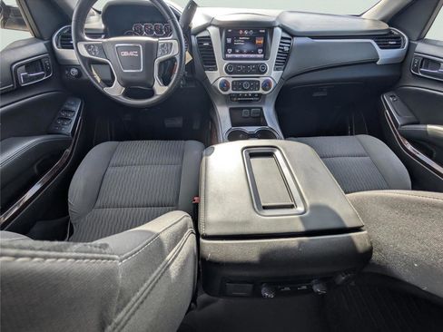 Used 2015 GMC Yukon SLE w/ Convenience Package image 28