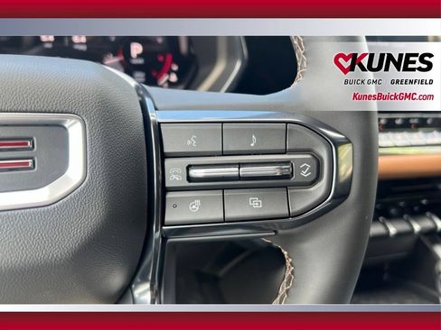 New 2026 GMC Canyon AT4 w/ Technology Plus Package AWD/4WD image 20