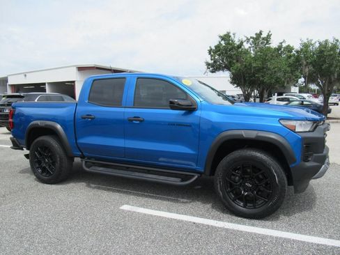 Used 2023 Chevrolet Colorado Trail Boss w/ LPO, Dark Essentials Package AWD/4WD image 2