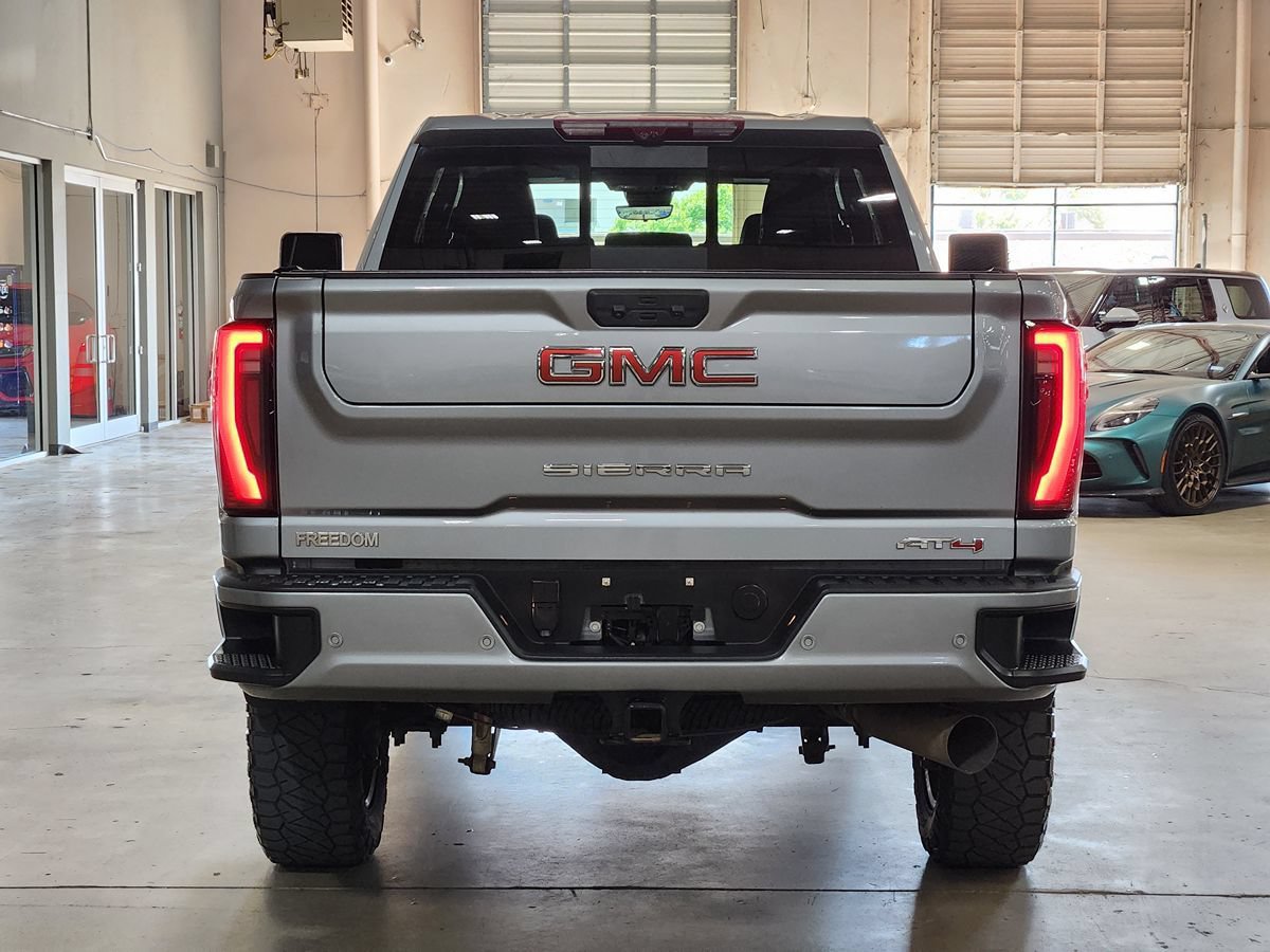 Used 2024 GMC Sierra 2500 AT4 w/ AT4 Premium Plus Package AWD/4WD image 9