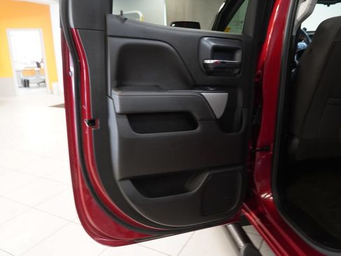 Used 2018 Chevrolet Silverado 1500 LT w/ All Star Edition AWD/4WD image 19