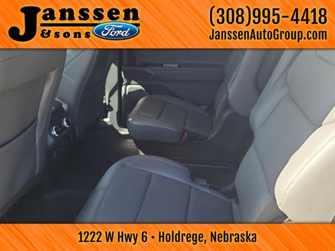 New 2026 Ford Explorer Active w/ Active Comfort Package image 18