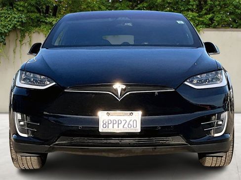 Used 2020 Tesla Model X Long Range image 2