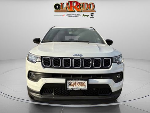 New 2026 Jeep Compass Latitude image 4