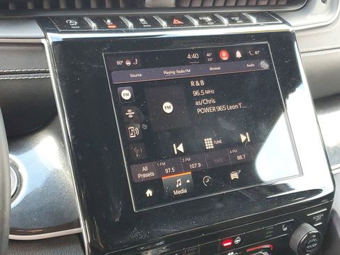 Used 2021 Jeep Grand Cherokee L Altitude image 16