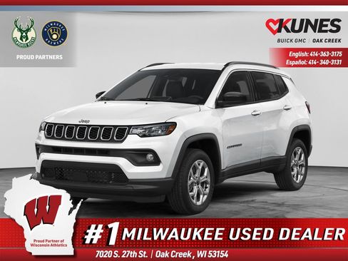 Used 2025 Jeep Compass Limited AWD/4WD image 2