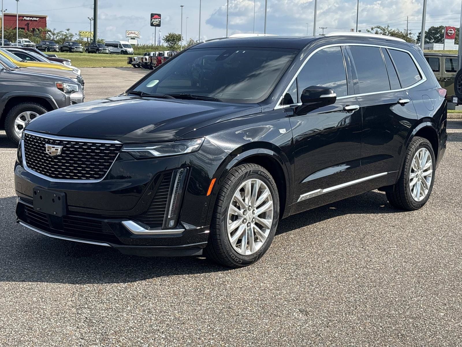 Used 2020 Cadillac XT6 Premium Luxury AWD/4WD image 1