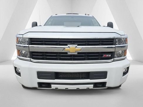 Used 2015 Chevrolet Silverado 2500 LT w/ Z71 Package, Off-Road AWD/4WD image 2