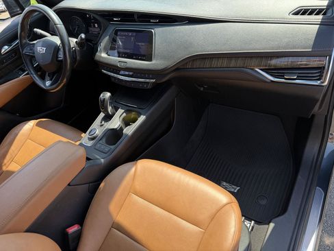 Used 2019 Cadillac XT4 Sport FWD image 22