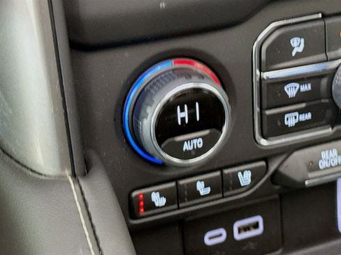 Used 2023 Chevrolet Tahoe Premier w/ Advanced Technology Package image 23