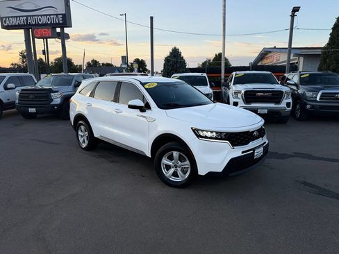 Used 2021 Kia Sorento LX AWD/4WD image 2