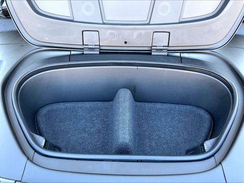 Used 2023 Volvo XC40 Recharge Ultimate w/ Protection Package Premier image 39