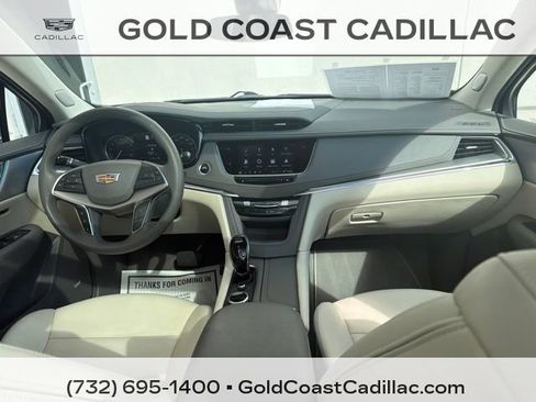Certified 2024 Cadillac XT5 Premium Luxury w/ LPO, Floor Liner Package AWD/4WD image 9