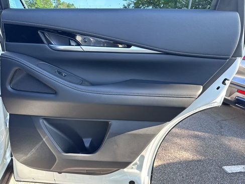 Certified 2025 INFINITI QX60 Pure image 31