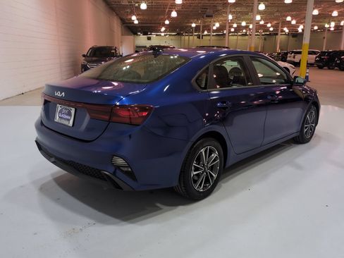 Certified 2024 Kia Forte LXS FWD image 3