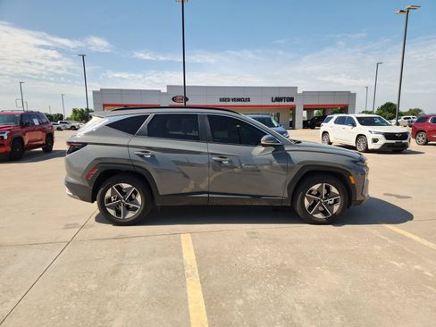Used 2025 Hyundai Tucson SEL FWD image 7