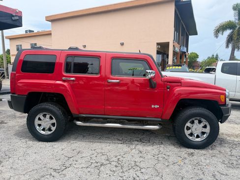 Used 2007 HUMMER H3 AWD/4WD image 6