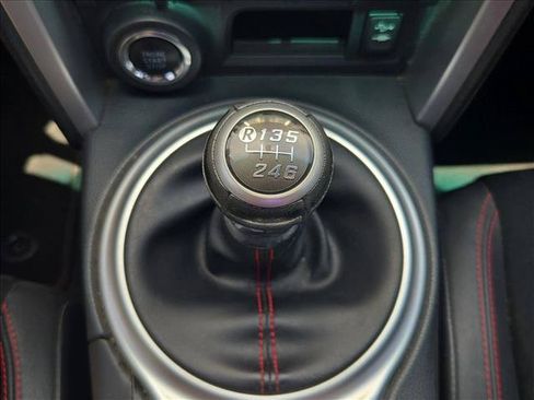 Used 2016 Subaru BRZ Limited w/ Popular Package #1 RWD image 12