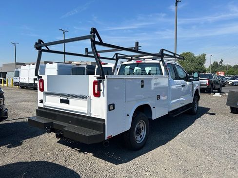 New 2026 Ford F250 XL w/ XL Chrome Package AWD/4WD image 6