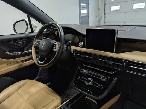 Certified 2022 Lincoln Corsair Reserve image 43