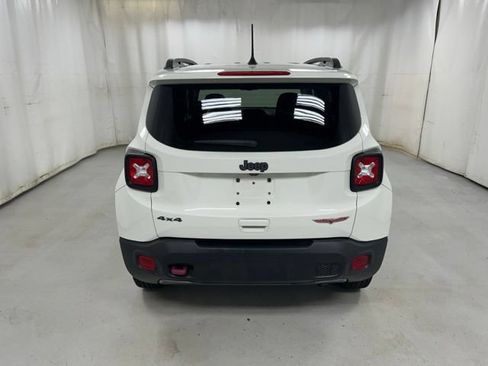 Used 2021 Jeep Renegade Trailhawk AWD/4WD image 6
