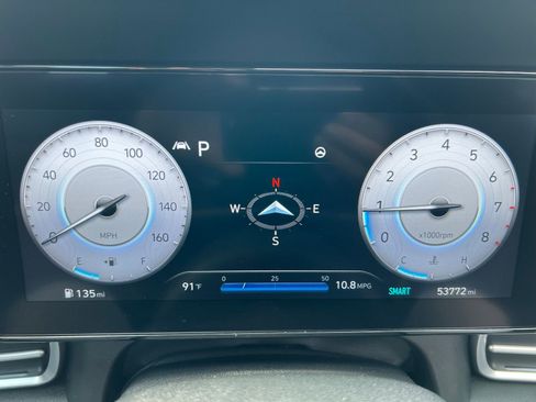 Used 2022 Hyundai Elantra Limited FWD image 26